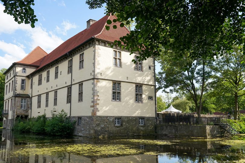 Das Schloss Strünkede wird in Salzteig gebacken.