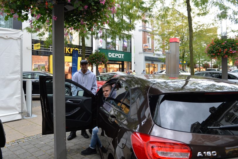 Winzermarkt und Autoherbst in der City.