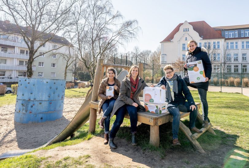 v.l. Nuray Sülü / Kinderanwältin Bibi Buntstrumpf, Ilka Triglone - Stadtumbaumanagement Herne-Mitte, Evelyn Scheitler - FB Umwelt und Stadtplanung, Stadterneuerung, Stephanie Joachim - FB Stadtgrün, Abt. Planung, Neubau