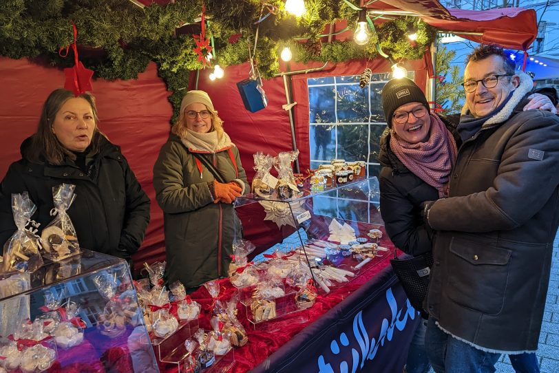 Adventsmarkt des Fördervereins der Lions Herne-Emschertal in Eickel.