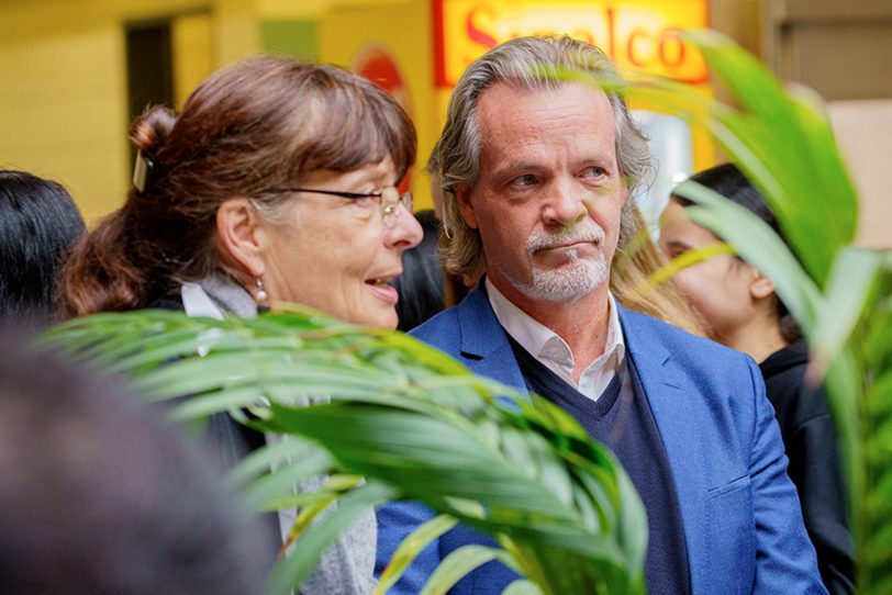 Ulrike Sorge im Gespräch mit EFG-Schulleiter Stephan Hellen