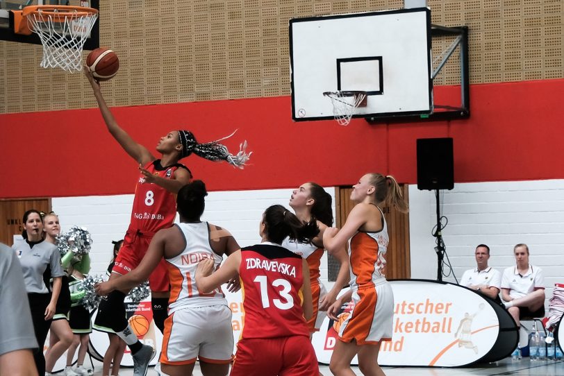 Das Basketball Länderspiel Deutschland Niederlande in der H2K-Arena.