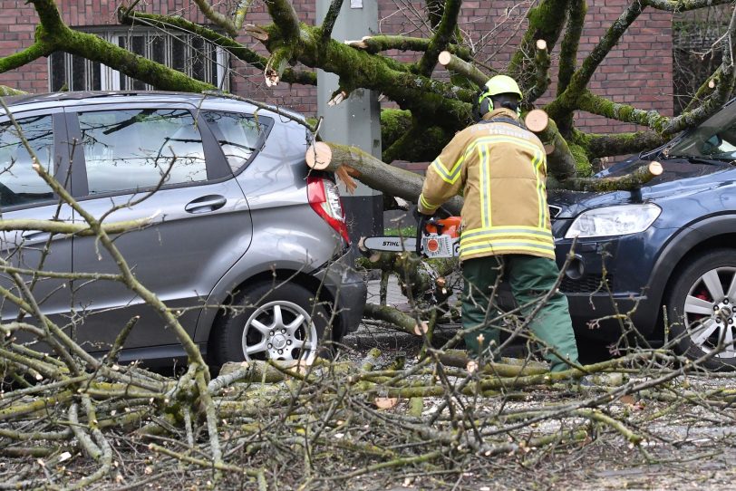 Feuerwehreinsatz nach einem Sturmtief (Archivbild)