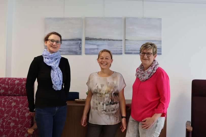 Agnes Michel, Christine Schmalöer und Sabine Gerth vom Team der Tagespflege St. Barbara beantworteten die Fragen der Besucher
