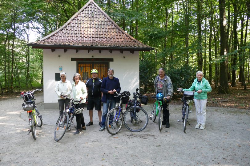 Mit dem Rad nach Westerholt - Mitglieder der Gesellschaft für Heimatkunde.