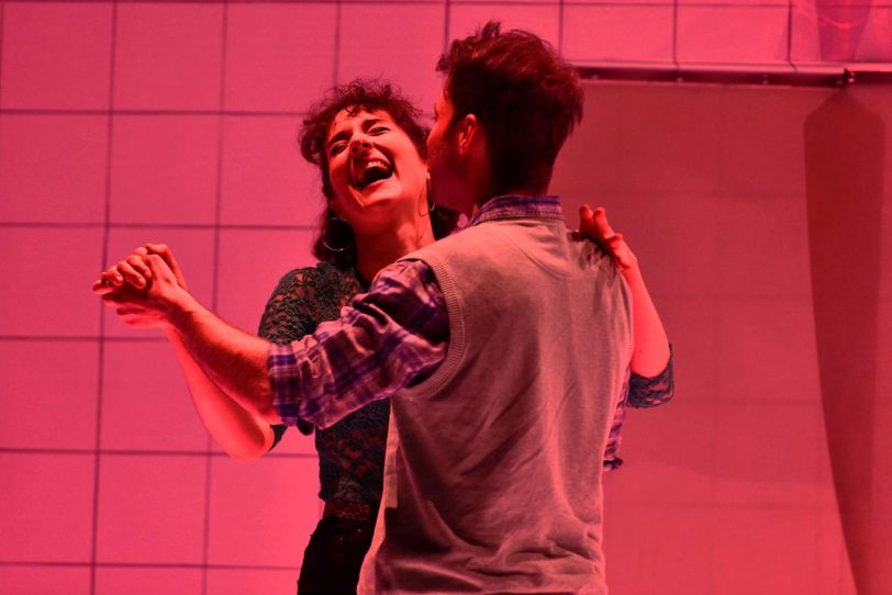 Wahida (Simone Schuster) und Eitan (Tobias Schwieger) – eine Liebe ohne Zukunft?