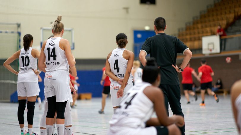 HTC Basketballerinnen spielen gegen die HEV Miners ein lockeres Basketballspiel am Mittwoch (8.9.2021). Die Basketballerinnen gewannen 39:33.