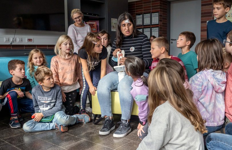 Zahnärztin Birsel Habrichi-Pulat informierte die Kinder.