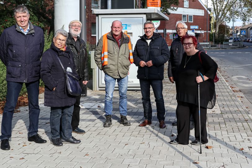 v.l. Josef Becker, Brigitte Schwartz, Reinhard Lange, Thomas Schmidtmann, Adi Plickert, Alexander Schwartz, Elisabeth Majchrzak-Frensel. SPD OV Eickel vor Ort.
