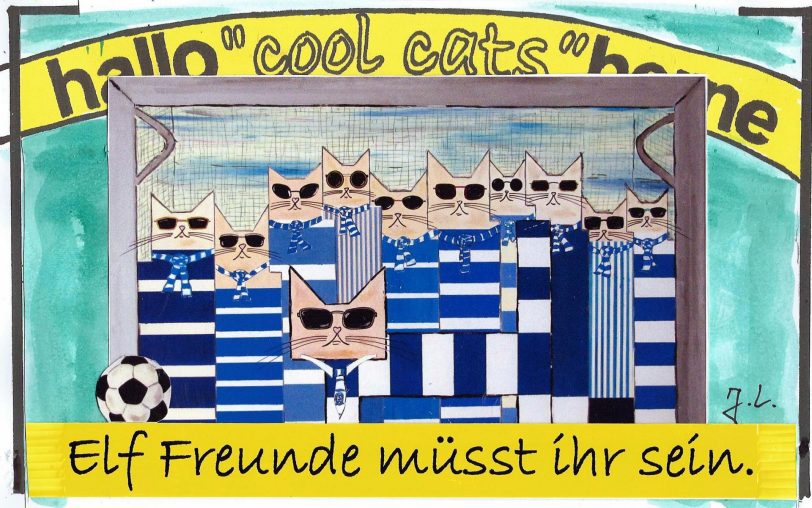 Die cool cats gucken Fußball.