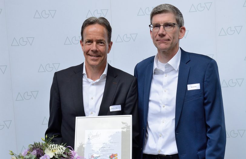 Der scheidende Vorsitzende Stephan Potthoff-Wenner (l.) aus Versmold wird abgelöst durch Ralf Busenius aus Wenden.
