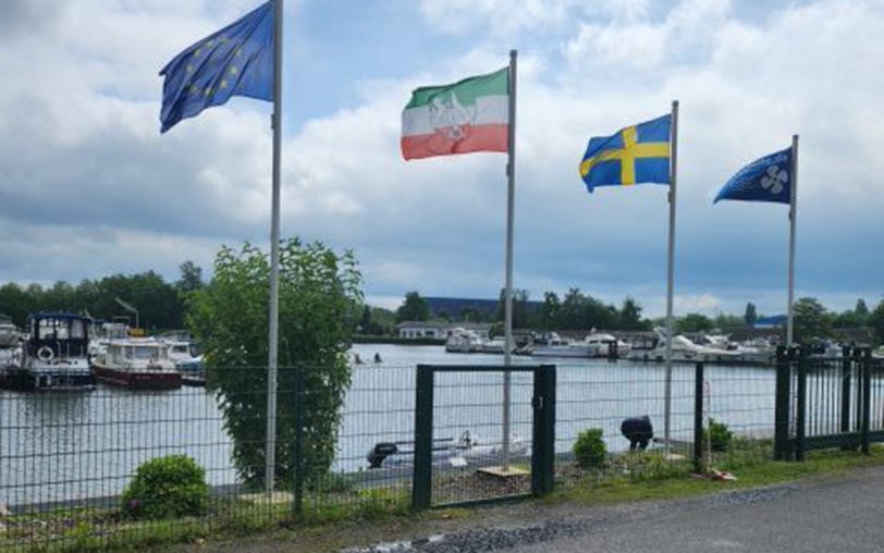 Flaggen am Herner Meer: Hier hat der Wassersportverein Herne (WSV) seinen Sitz.