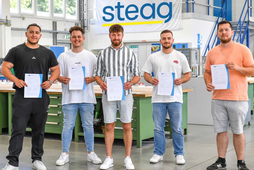 Die neuen jungen Kollegen aus Herne (v. l.): Elektroniker für Betriebstechnik Kevin Schiebener, Industriemechaniker Leon Börger, Industriemechaniker Artur Erl, Industriemechaniker Jannis Schroer und Elektroniker für Betriebstechnik Kevin Kahl.