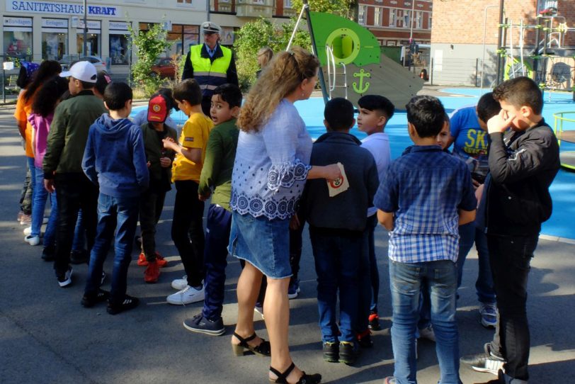 Schulanfangsaktion rund um die Grundschule Kunterbunt