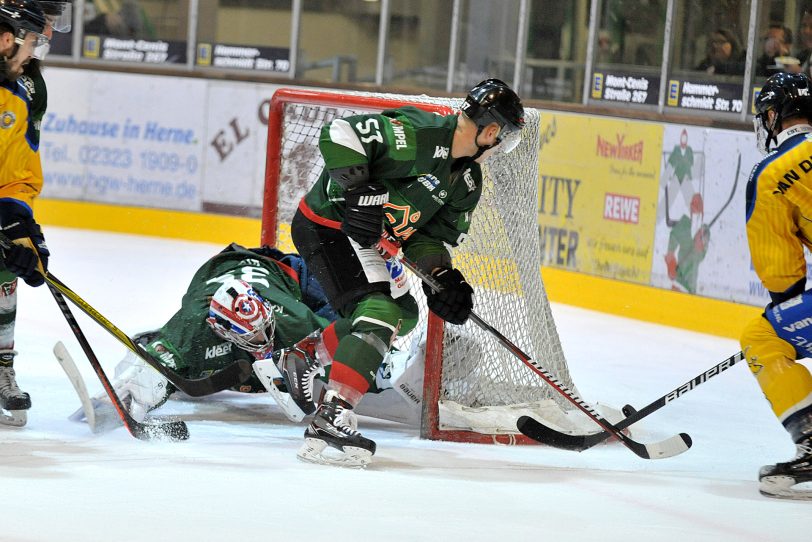 Eishockey Oberliga Nord: HEV - Tilburg Trapers.