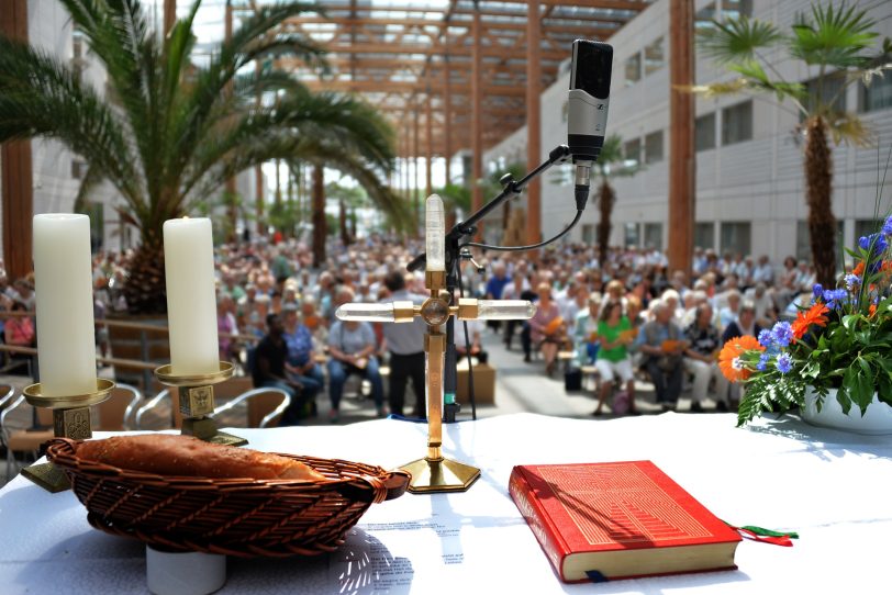 Die Petrus-Kirchengemeinde lädt zum Zentralen Gottesdienst (Symbolfoto).