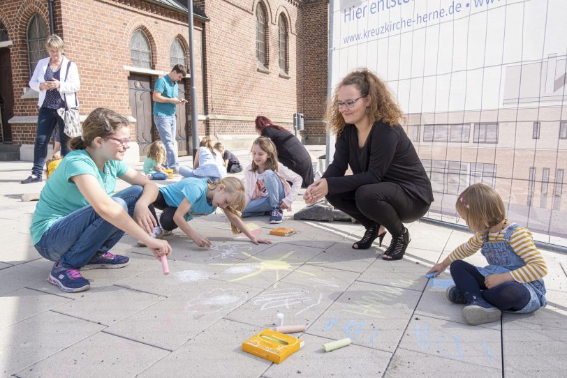 Gottesdienst mit anschließender Grundsteinlegung für den Erweiterungsbau des evangelischen Gemeindezentrums der Kreuzkirchen-Gemeinde am Europaplatz in Herne (NW), am Sonntag (15.09.2019).