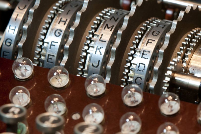 Detail der Enigma mit vier Walzen.