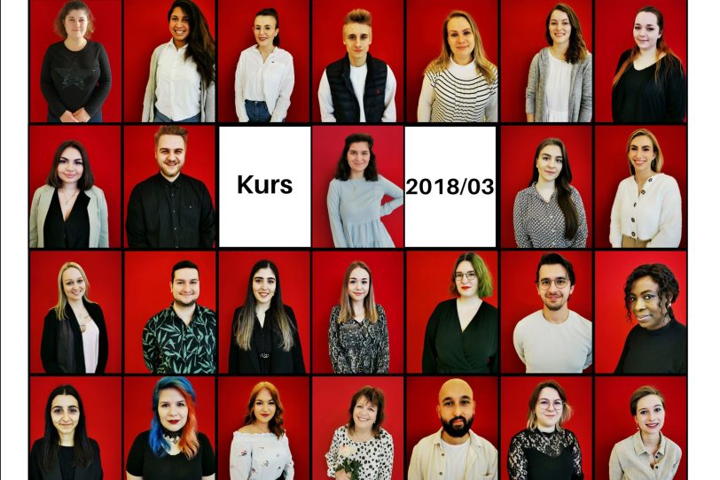 Aus Hygienegründen sieht das Abschlussfoto des Kurses 2018/03 der Zentralen Pflegefachschule. einmal ganz anders aus.