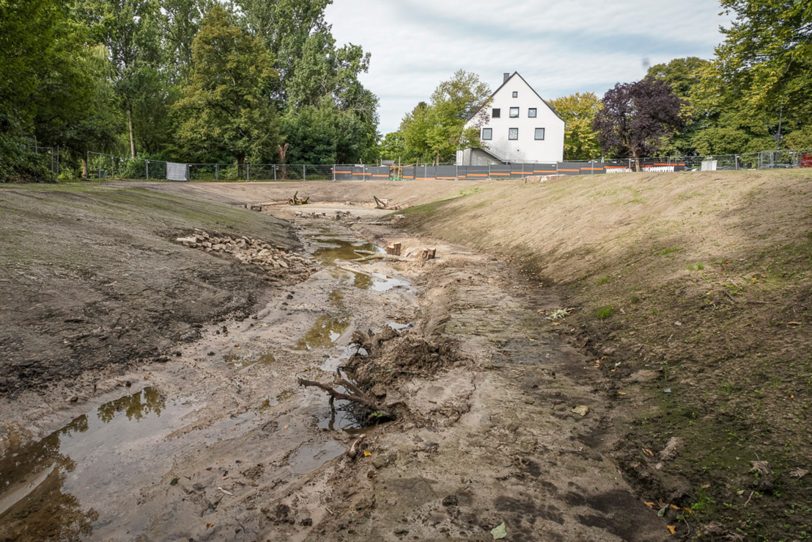Weiterer Abschnitt des Ostbachs renaturiert.