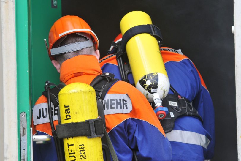 Circa 60 Jugendliche der Jugendfeuerwehr probten den Ernstfall.