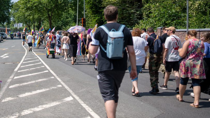 Eindrücke vom Christopher Street Day (CSD) beim Demo-Zug durch die Stadt am Samstag (14.6.2025).