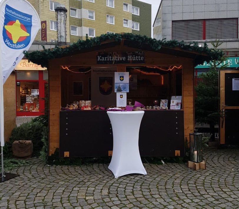 Karitative Hütte auf dem Herner Weihnachtsmarkt