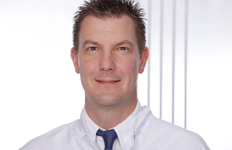Prof. Dr. Dirk Bausch.
