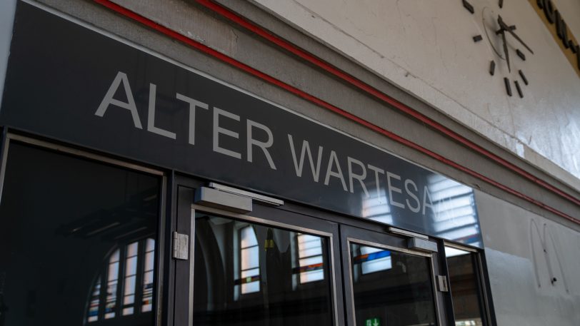 Der Eingang zum Alten Wartesaal im Herner Bahnhof.
