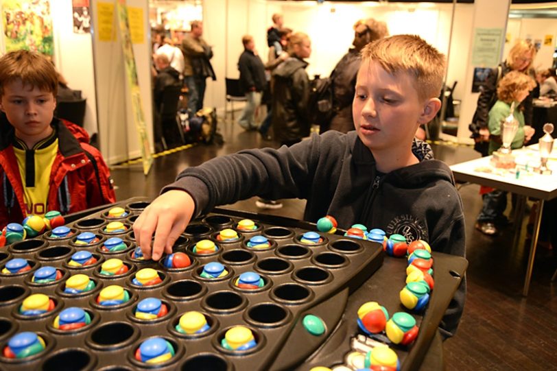 Besucher des Spielewahnsinns im Kulturzentrum. (Archivfoto)