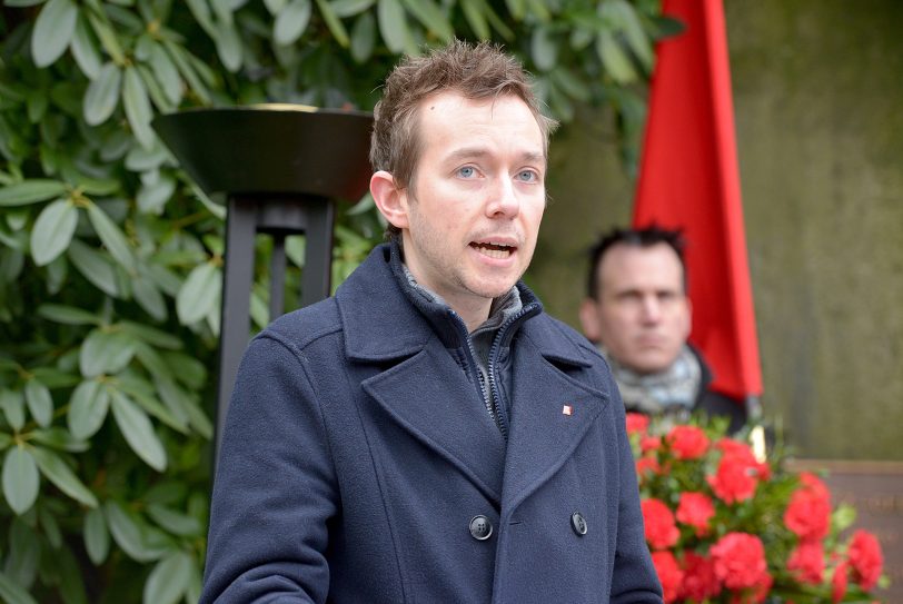 Gedenken an die Opfer. Nils Padberg (DGB).