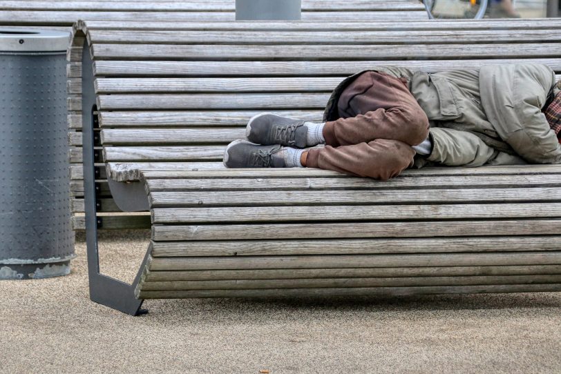 Für wohnungslose Menschen sind die kalten Tage und Nächte lebensgefährlich.