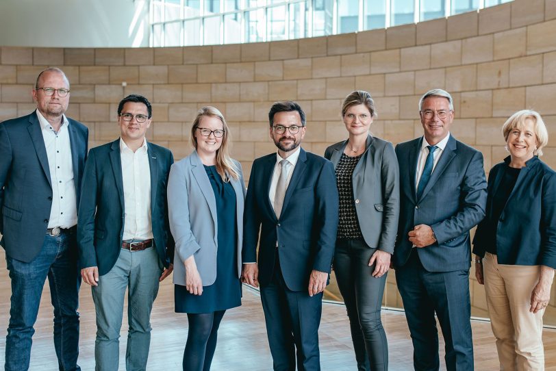 v.l. Jochen Ott, Alexander Vogt, LisaKristin Kapteinat, Thomas Kutschaty, Sarah Philipp, Christian Dahm, Elisabeth Müller-Witt.