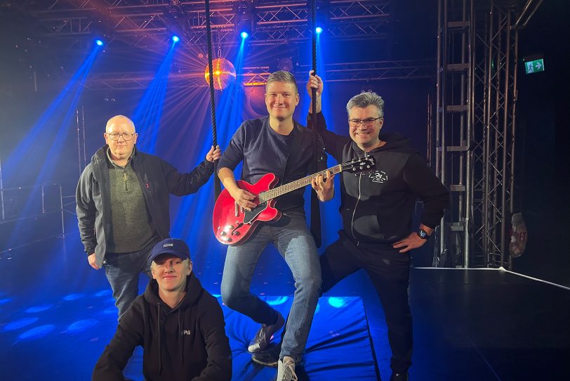 Im Circus Schnick Schnack findet am 14. März das neue Veranstaltungsformat Rock'n'Roll Circus statt. Im Bild (v.l).: Phil und Christian Holtkamp, Tobias Stiebling sowie Christian Stoll.