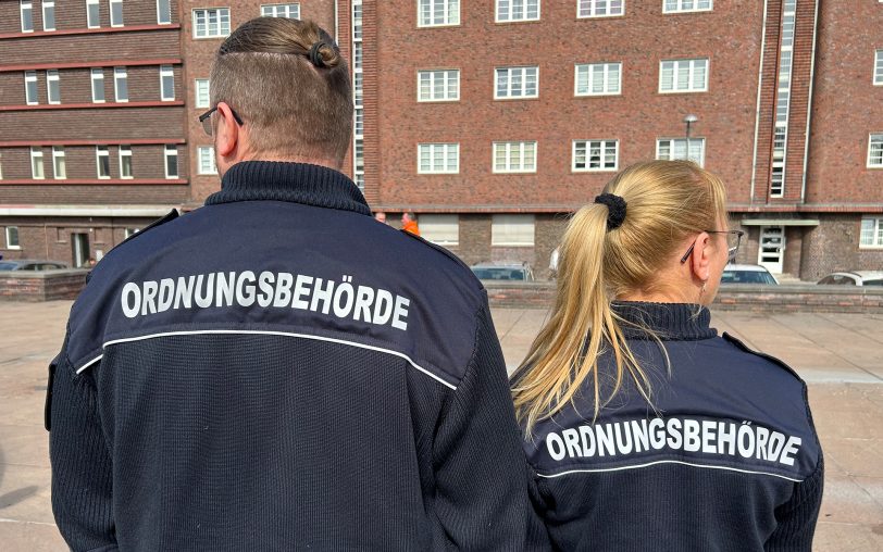 Mitarbeiter der städtischen Fachbereich wir zum Beispiel Öffentlich Ordnung waren an dem Einsatz beteiligt.