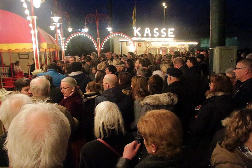 Der Circus Roncalli feierte mit seinem Programm Salto Vitale Premiere am Donnerstag (19.3.2015) auf dem Cranger Kirmesplatz.