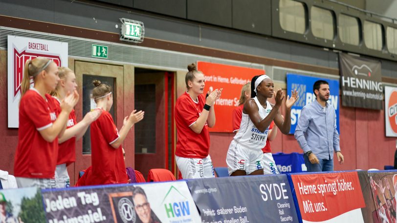 Die HTC-Damen gewinnen gegen die SNP BasCats USC Heidelberg am Sonntag (3.10.2021) mit 66:64.