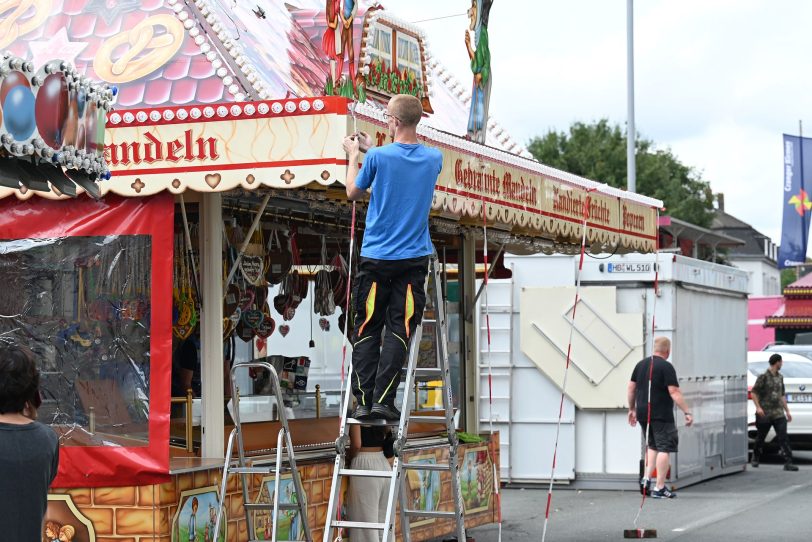 Impressionen vom Aufbau der 538. Cranger Kirmes vom 01.08.2022.