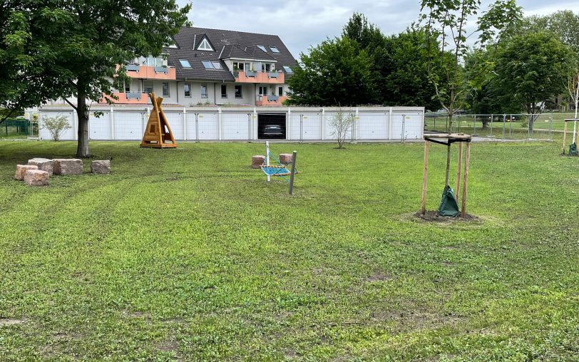 Der Quartierpark Klosterstraße im Stadtteil Holsterhausen: Auch kleine Spielgeräte für Kinder sind vorhanden.