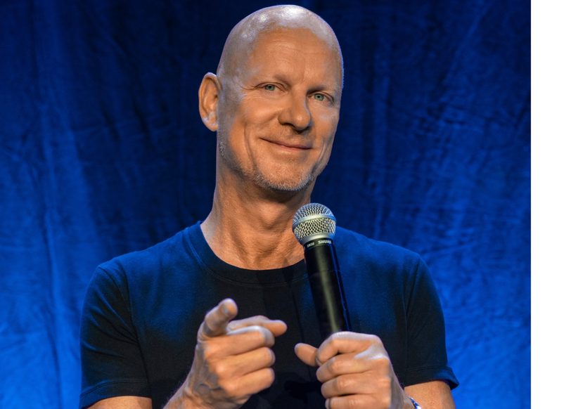 Rüdiger Hoffmann kommt in den Mondpalast.