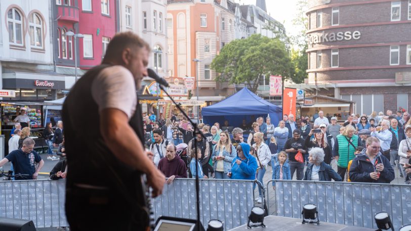 Eindrücke der 19. Wanner Mondnächte am Freitag (2.6.2023) und vom Familiennachmittag am Samstag (3.6.2023).  Hier die Band Brandschaden.