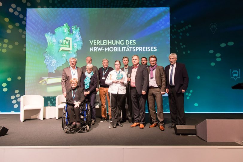 Der NRW-Mobilitätspreis wurde an den Kreis Soest für das Projekt smart4you verliehen.