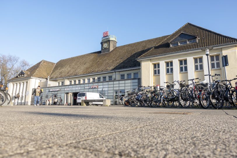 Der Hauptbahnhof Wanne-Eickel ist ein Treffpunkt für die Hinfahrt.