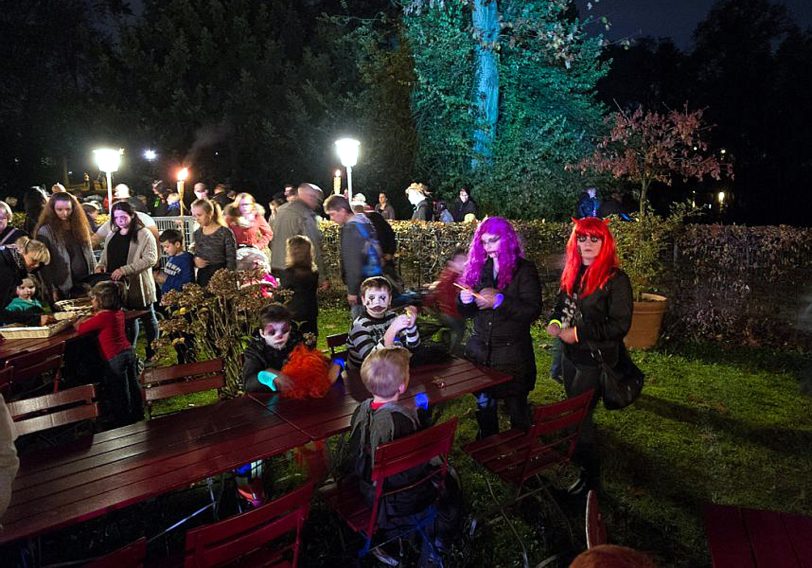 Halloween-Party im Wanner Stadtgarten.