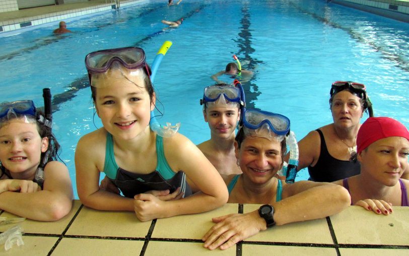 v.l. Luzia Becker, Lilly Zölzer, Julian Pluta, Iris Grzeszkowiak. Petra u. Emma Fingerhut