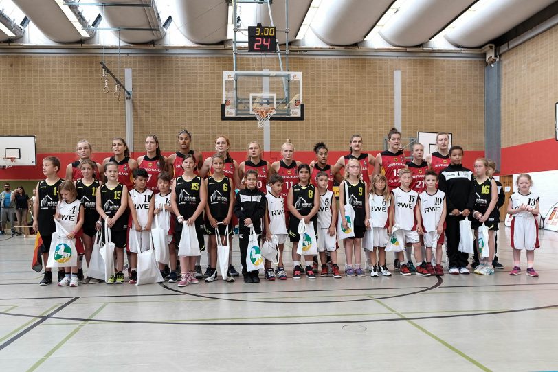 Das Basketball Länderspiel Deutschland Niederlande in der H2K-Arena.