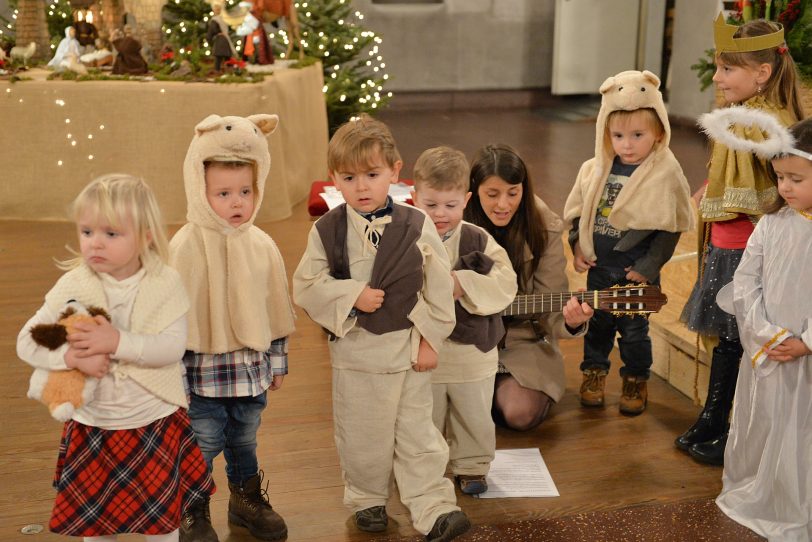 Kinder-Krippen-Feier in der Kirche St. Franziskus.