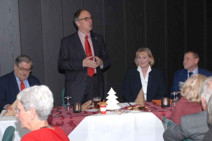 v.l. Dr. Gerhard Hartmann, Frank Heu, Kirsten Eink (Landesgeschäftsführerin der Europa-Union NRW und Kandidatin für das Europäische Parlament) , Peter Wahl (Landesvorsitzender Europa-Union NRW).