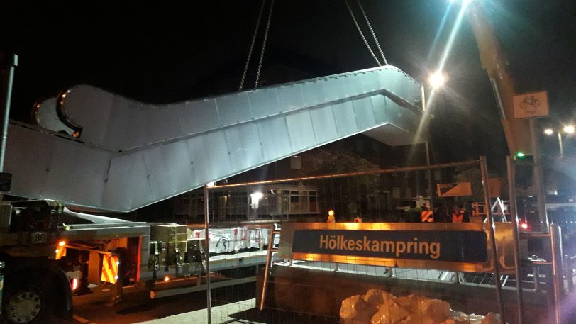 Der Fahrtreppenwechsel am U-Bahnhof Hölkeskampring.