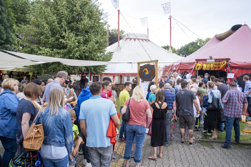 „Kuriosum“: Nachmittagsvorstellung beim Familiencircus Schnick-Schnack in Herne (NW), am Donnerstag (20.06.2019).